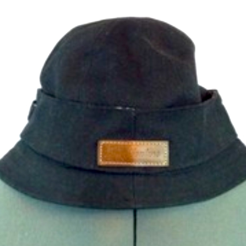 Juicy Couture Bucket Hat